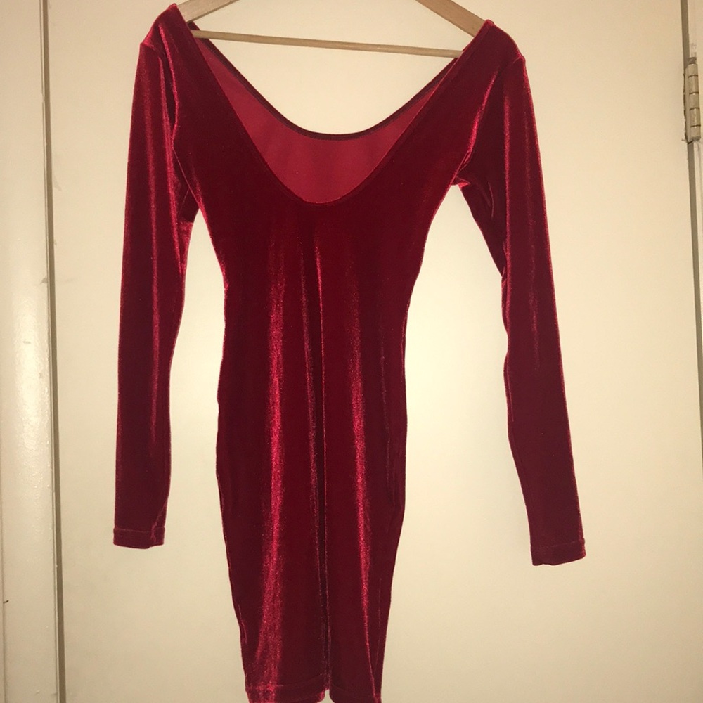 Deep Red Velvet Dress Size S - Picture 4 of 5